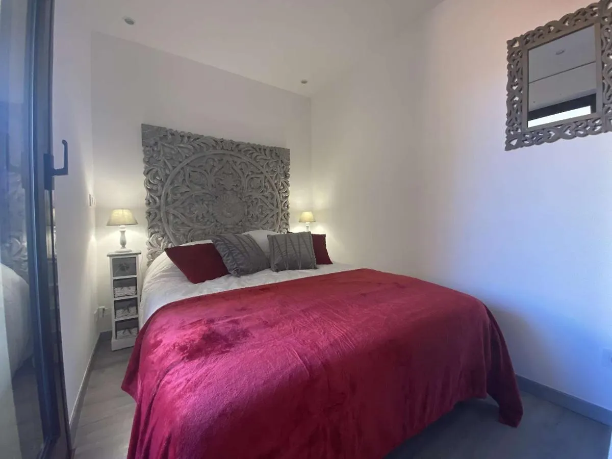 アパート Sainte-Maxime: Appartement 2 Pieces Renove Avec Terrasse, Climatisation Et A 2 Pas De La Plage - Fr-1-226-498 フランス